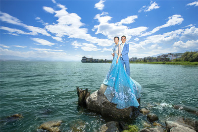 三亚婚纱摄影前十名哪家好?剧情婚纱照开始兴起